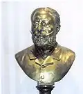 D. Nicolás García Caro Vergés y Agustí, primer Marqués de Caro. Busto realizado por Luis Gilabert Ponce y fundido por Vicente Ríos