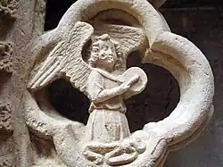 Ángel músico tocando el tamboril - detalle de la tumba de Rencon de Montclar.