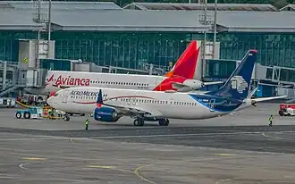 Boeing 737-9 MAX de Aeroméxico próximo a despegar