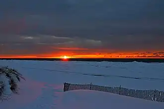 Costa del lago Míchigan en invierno.