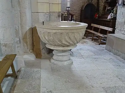 Pila bautismal del siglo XVIII