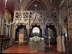 Coro alto de la iglesia.