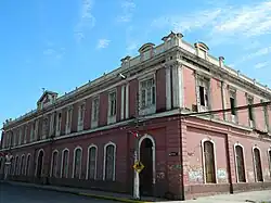 "Liceo Neandro Schilling, declarado Monumento Nacional el 6 de diciembre de 1995"