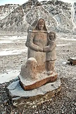 Monumento a los primeros pobladores inuit (1953-1955)