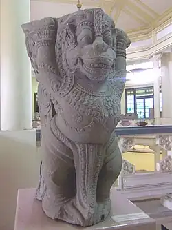 Este atlanteleonino del siglo XII es del estilo Thap Mam.