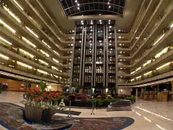 Vestíbulo del Hotel Hilton de Buenos Aires, Puerto Madero.