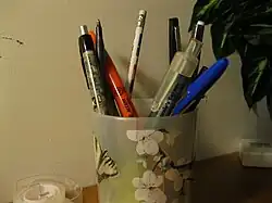 El vaso de los lápices.