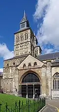 Portal sur de la Basílica de San Servacio (Maastricht)
