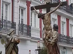 Madre, ahí tienes a tu hijo.