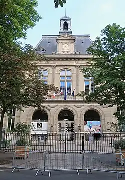 Detalle del cuerpo del edificio.