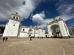Vista general de la basílica
