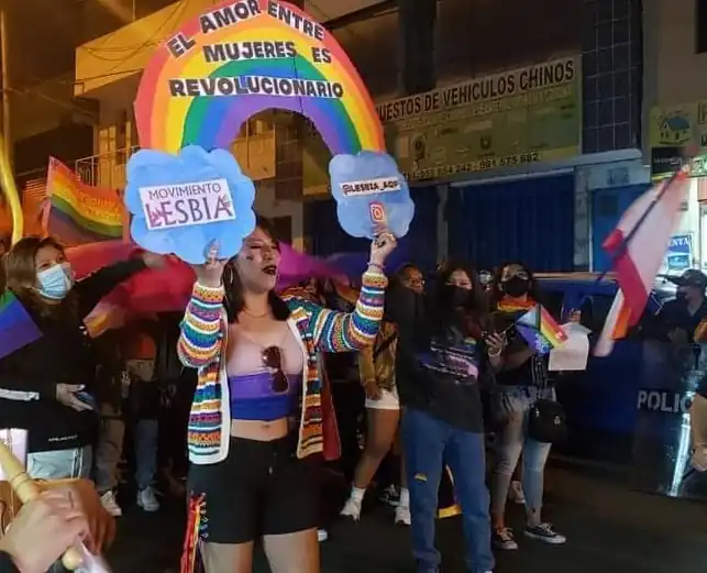 Bloque de mujeres lesbianas, bisexuales y pansexuales en la Marcha del Orgullo 2023
