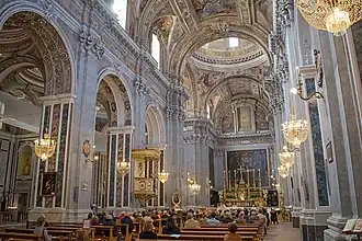 Nave de la basilica de Santa Maria degli Angeli a Pizzofalcone, Nápoles (1587-1610), obra de Francesco Grimaldi
