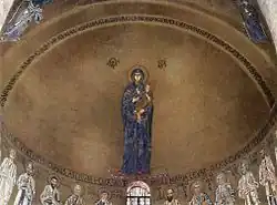 Mosaico del ábside de la basílica de Santa Maria Assunta,[11]​ antigua catedral de Torcello, siglo XII, que reproduce el aspecto original del icono de Constantinopla.