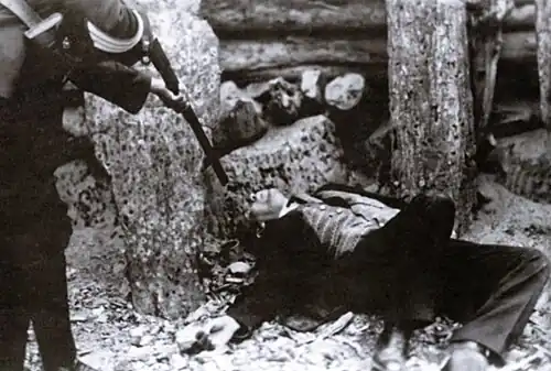 Luego del fusilamiento recibió un tiro de gracia