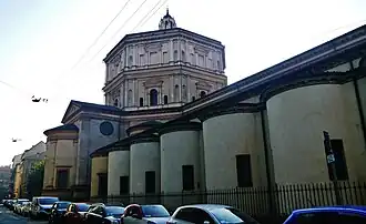 Lateral de la iglesia