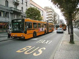 Trolebúses en la ciudad de Milán, Italia