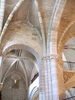 Interior de la iglesia
