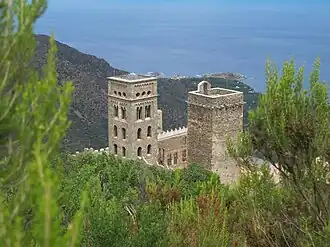 Vista del templo desde la montaña
