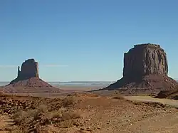 Vista de dos de las mesas.