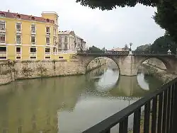 Puente de los Peligros desde aguas abajo.