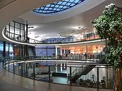 La elipse que se encuentra en el tejado