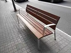 Modelo Neorromántico liviano.