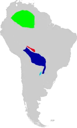 Mapa de Sudamérica marcado en verde en el sureste de Colombia, el sur de Venezuela y el noroeste de Brasil; en rojo en una estrecha franja del noreste de Bolivia; en azul oscuro en gran parte del este de Bolivia, gran parte de Paraguay y las proximidades de Brasil; y en azul claro en una pequeña zona del noreste de Argentina.