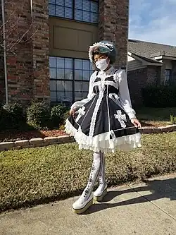 A lolita model presents Elegant Gothic Lolita fashion