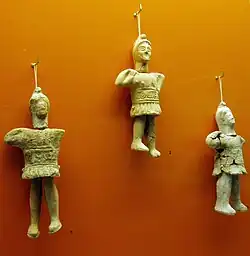 Figurillas de terracota (¿muñecas?) siglos I a III