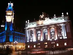 Plaza del Teatro : Cámara de Comercio (izd.) i la Ópera (dch.)