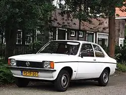 Opel Kadett C sedán 2 puertas (1978-1979)
