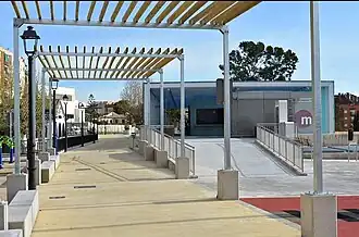 Pérgolas en el parque Lineal