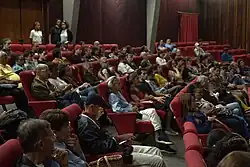 Audiencia reunida en la Cinemateca Nacional de Bellas Artes asistentes al Festival CaracasDoc.
