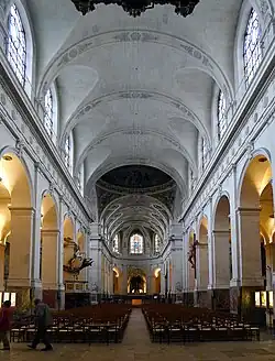 Nave central.