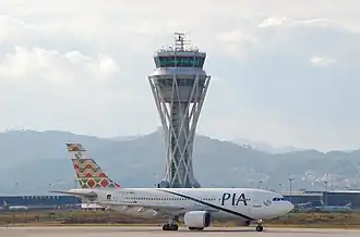 Airbus A310-300 Matrícula AP-BEU 'Peshawar'. Primer vuelo de Pakistan International a Barcelona desde Lahore, 29 de marzo de 2009.