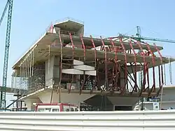 El pabellón en obras