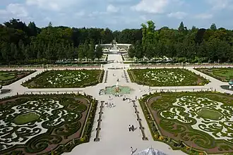 Vista del jardín del Palacio Het Loo, diseñado por Marot