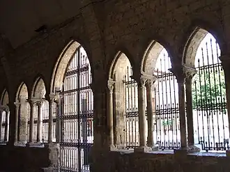 El pórtico, antiguo claustro