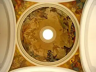 Cúpula del crucero pintada por Ramón Stolz