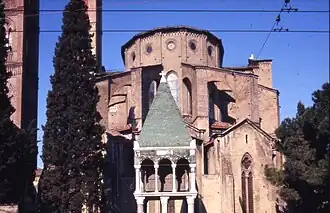 Basílica de San Francisco (Bolonia) (1236-1263), ábside con arbotantes