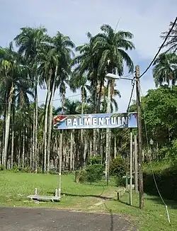 Una de las entradas.