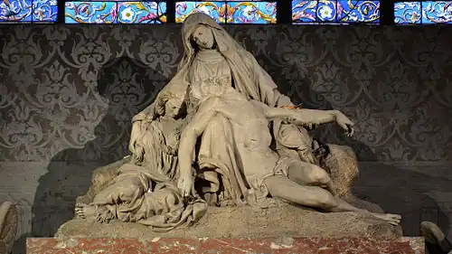 Pietà, de Jean-Baptiste-Auguste Clésinger.
