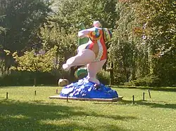 Les Baigneuses (Niki de Saint Phalle)
