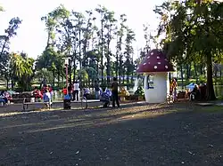 Se pueden apreciar el clásico paseo 7 de Setimbre