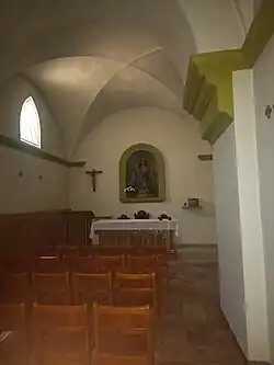 Capilla en el lado del evangelio