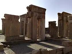 Las columnas y puertas estructurales restantes