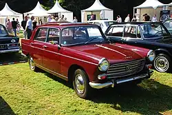 Peugeot 404 sedán