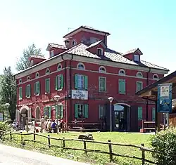 Albergue del Paso de la Cisa.