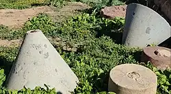 Piezas de muelas de molino de la almazara.